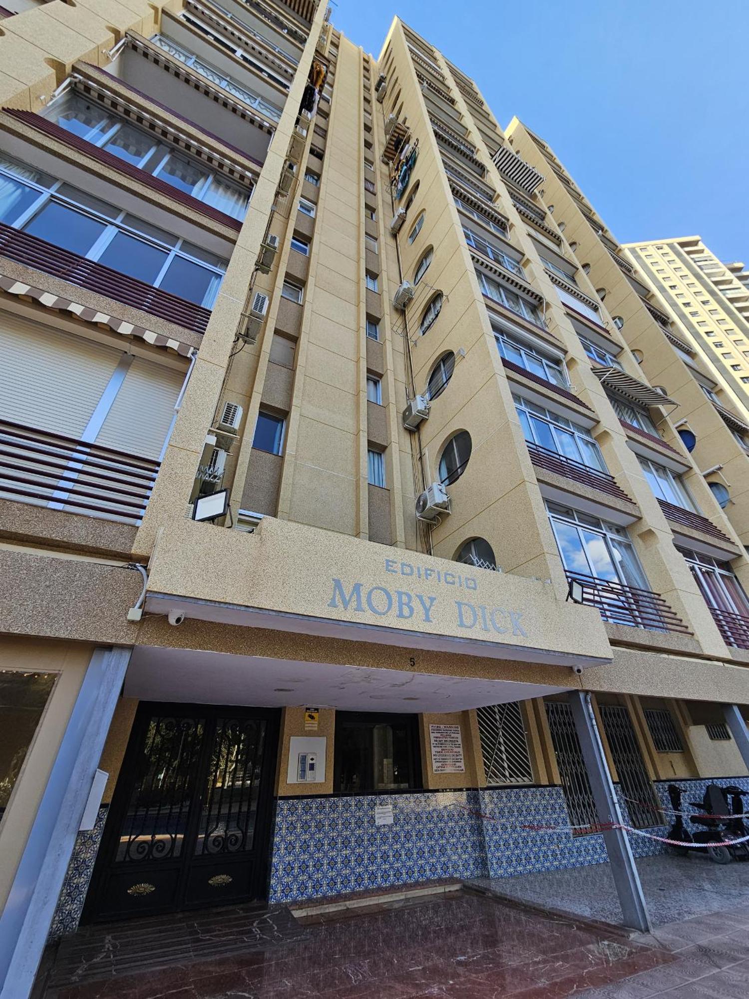 Apartamento Moby Dick If بينايدورم المظهر الخارجي الصورة